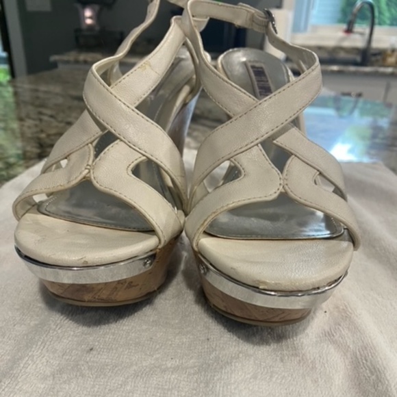 Jennifer Lopez Shoes - Picture 3 of 6